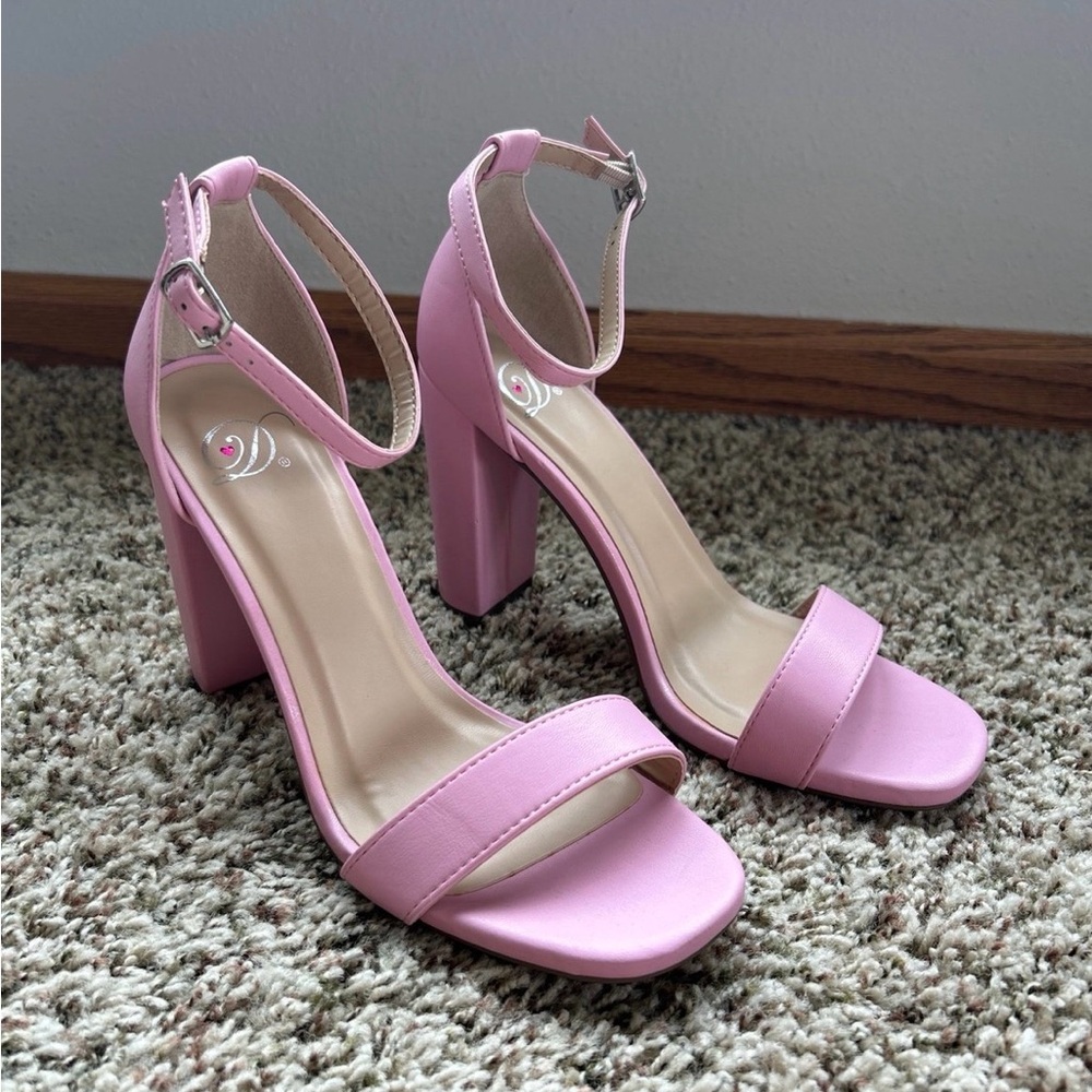Pink heels size 7.5